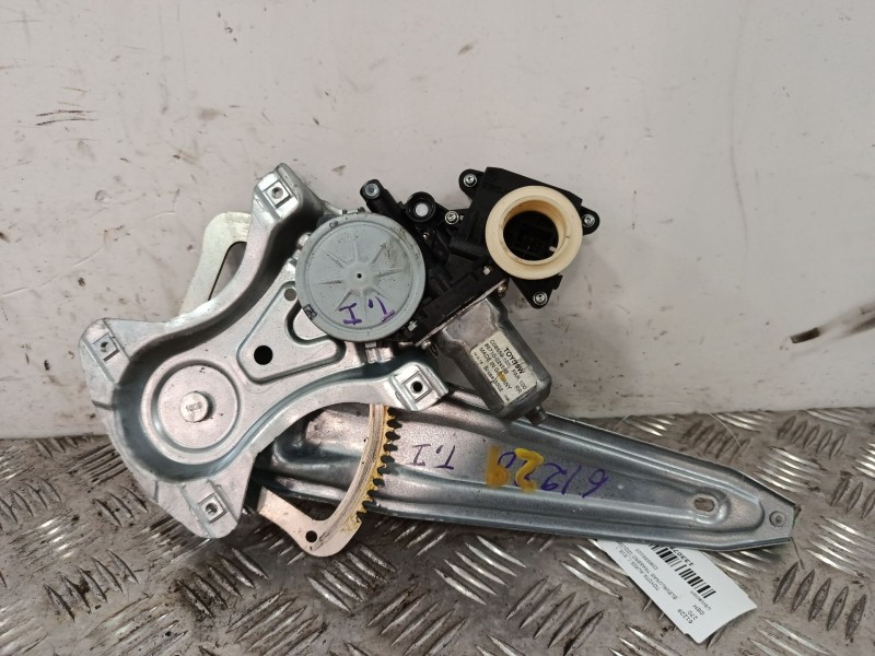Recambio de elevalunas trasero izquierdo para toyota auris (_e18_) 1.2 (nre185_) referencia OEM IAM C08559103  