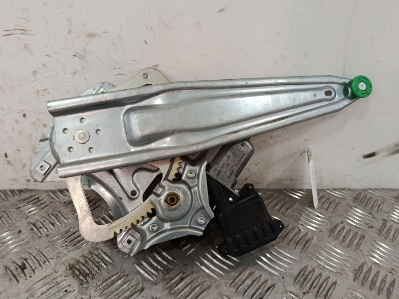 Recambio de elevalunas trasero izquierdo para toyota auris (_e18_) 1.2 (nre185_) referencia OEM IAM C08559103  