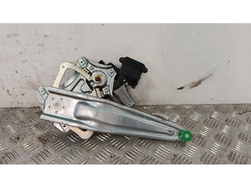 Recambio de elevalunas trasero derecho para toyota auris (_e18_) 1.2 (nre185_) referencia OEM IAM 857020202  