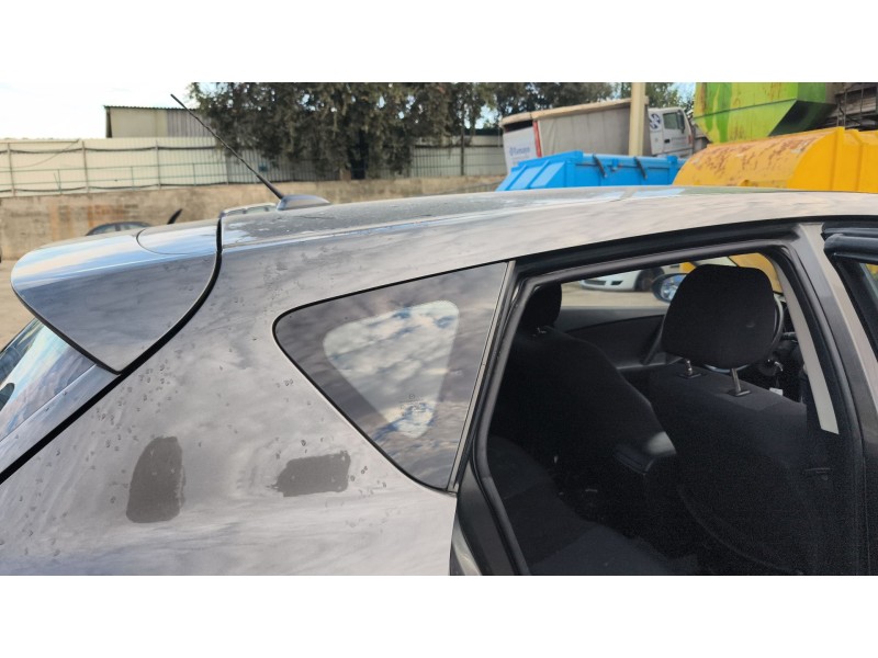 Recambio de luna custodia delantera derecha para mazda 3 (bl) 1.6 mz-cd (bl14) referencia OEM IAM BBN762950D  