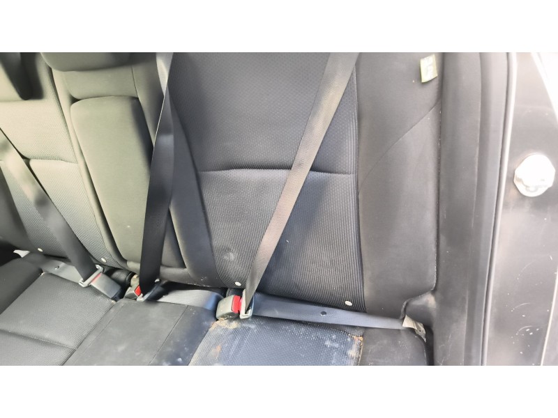 Recambio de enganche cinturon trasero izquierdo para mazda 3 (bl) 1.6 mz-cd (bl14) referencia OEM IAM BBP2  