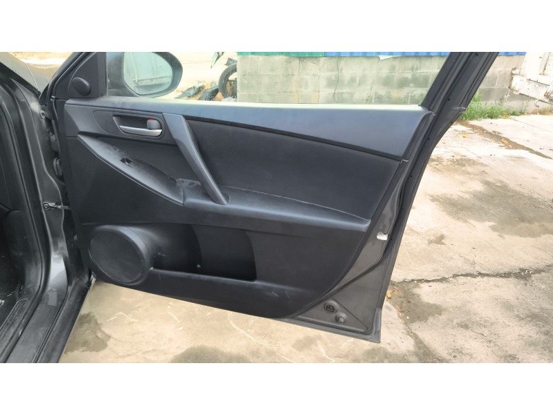 Recambio de guarnecido puerta delantera derecha para mazda 3 (bl) 1.6 mz-cd (bl14) referencia OEM IAM BBM468420  