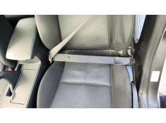 Recambio de enganche cinturon delantero izquierdo para mazda 3 (bl) 1.6 mz-cd (bl14) referencia OEM IAM KDY557620B  