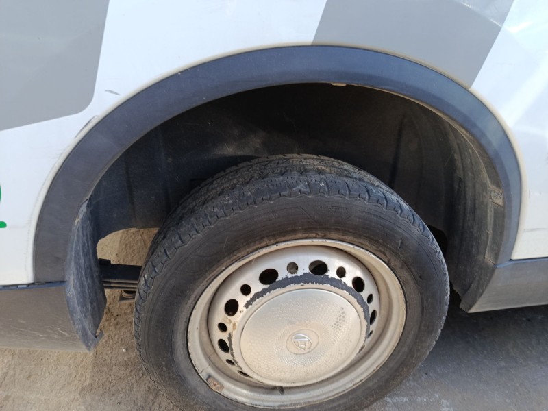 Recambio de paso de rueda trasero derecho para maxus edeliver 3 furgoneta electric referencia OEM IAM   