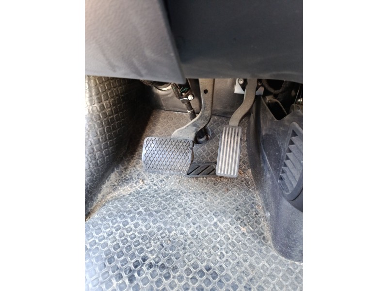 Recambio de pedal freno para maxus edeliver 3 furgoneta electric referencia OEM IAM   