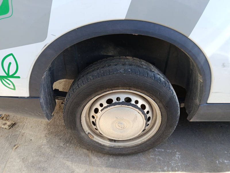 Recambio de aletin trasero derecho para maxus edeliver 3 furgoneta electric referencia OEM IAM   