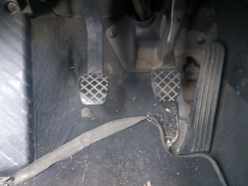 Recambio de pedal embrague para audi a3 sportback (8pa) 2.0 tdi 16v referencia OEM IAM   