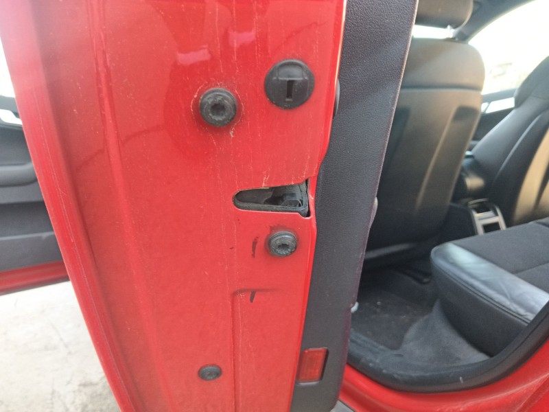Recambio de cerradura puerta trasera izquierda para audi a3 sportback (8pa) 2.0 tdi 16v referencia OEM IAM   