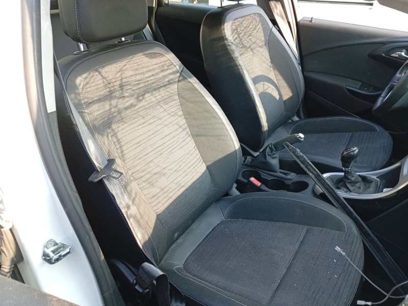 Recambio de asiento delantero derecho para opel astra j (p10) 1.6 cdti (68) referencia OEM IAM   