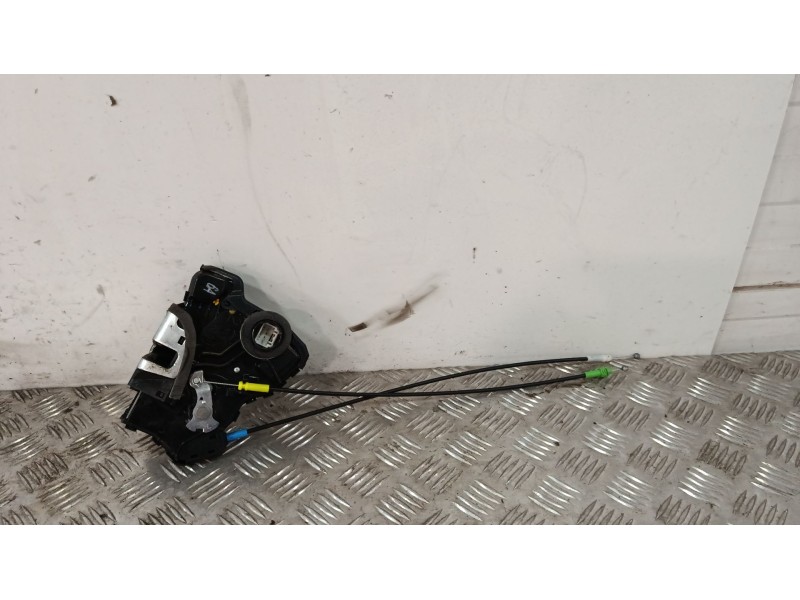 Recambio de cerradura puerta delantera izquierda para toyota auris (_e18_) 1.2 (nre185_) referencia OEM IAM A046693  