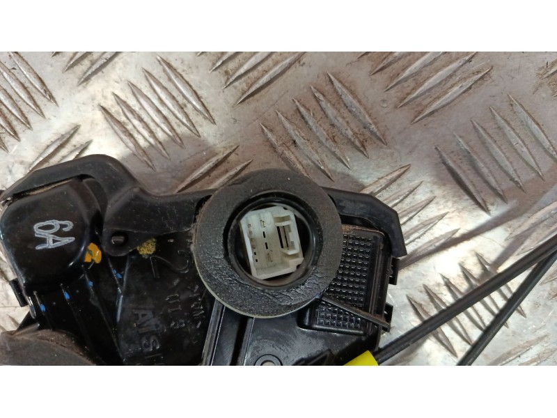 Recambio de cerradura puerta delantera izquierda para toyota auris (_e18_) 1.2 (nre185_) referencia OEM IAM A046693  