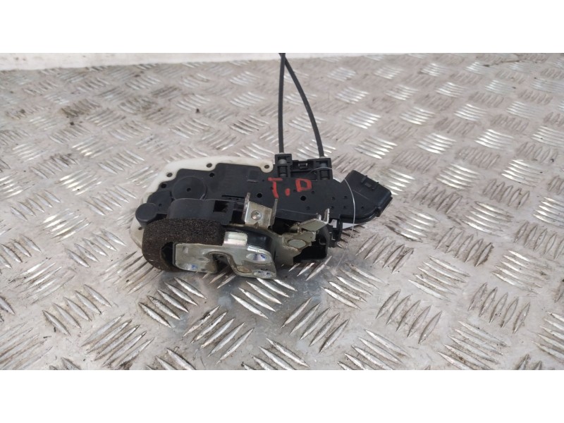 Recambio de cerradura puerta trasera derecha para nissan micra iv (k13k, k13kk) 1.2 referencia OEM IAM Y2414510  