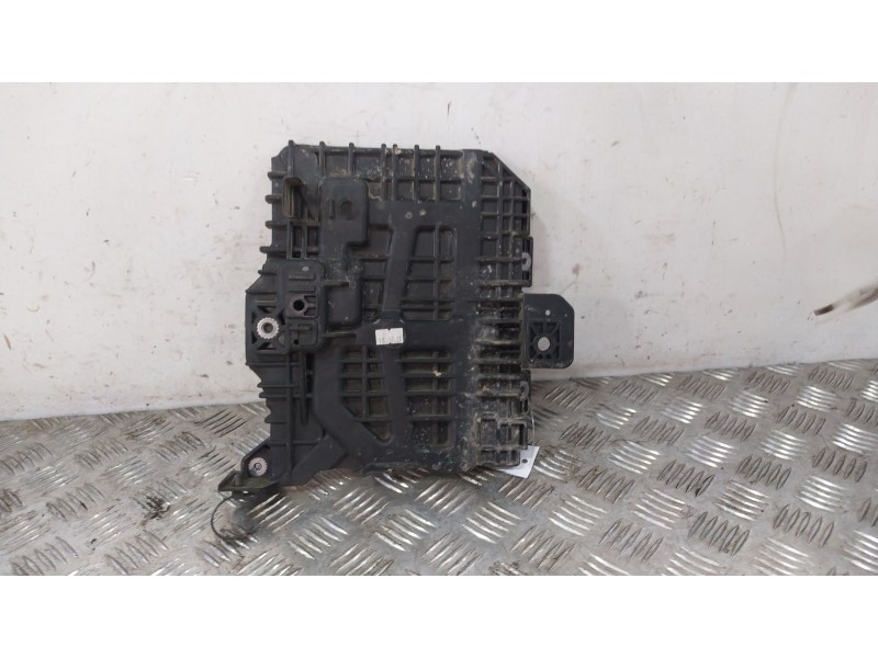 Recambio de soporte bateria para hyundai kona (os, ose, osi) 1.0 t-gdi referencia OEM IAM 37150J9000  