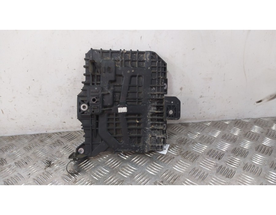 Recambio de soporte bateria para hyundai kona (os, ose, osi) 1.0 t-gdi referencia OEM IAM 37150J9000  