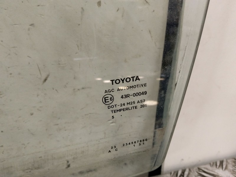 Recambio de luna delantera izquierda para toyota auris (_e18_) 1.2 (nre185_) referencia OEM IAM R4300049  