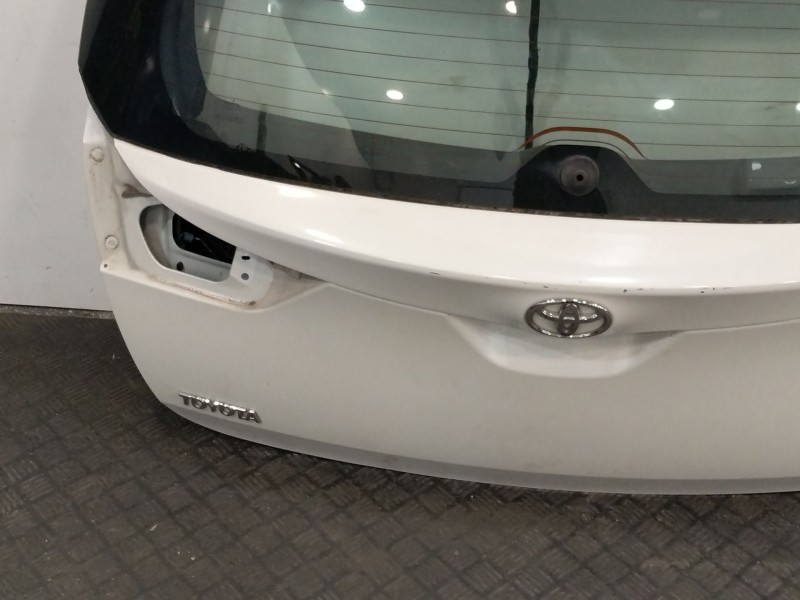 Recambio de porton trasero para toyota auris (_e18_) 1.2 (nre185_) referencia OEM IAM 6700502290  