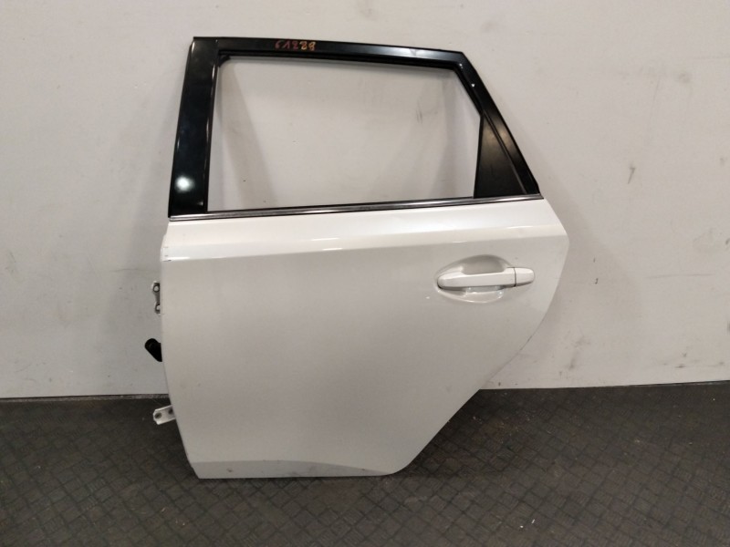 Recambio de puerta trasera izquierda para toyota auris (_e18_) 1.2 (nre185_) referencia OEM IAM 6700402380  