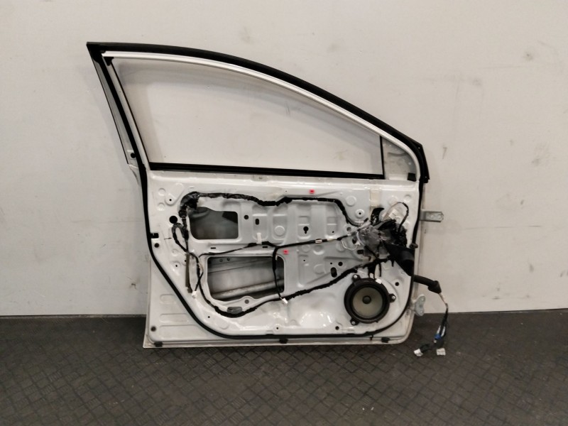 Recambio de puerta delantera izquierda para toyota auris (_e18_) 1.2 (nre185_) referencia OEM IAM 6700202530  