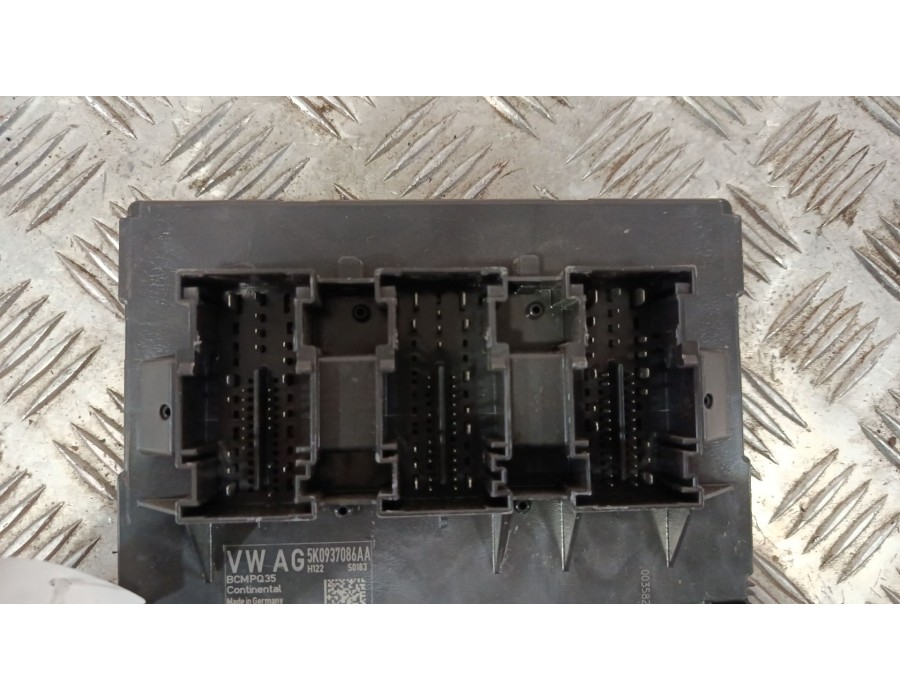 Recambio de modulo confort para volkswagen caddy iv monospace (sab, saj) 2.0 tdi referencia OEM IAM 5K0937086AA  