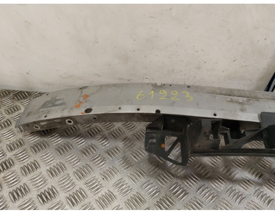 Recambio de refuerzo paragolpes delantero para opel zafira / zafira family b (a05) 1.8 (m75) referencia OEM IAM 24460537  