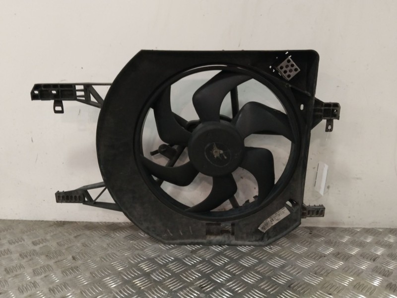 Recambio de electroventilador para renault trafic ii furgoneta (fl) 1.9 dci 100 (fl0c) referencia OEM IAM 91168026  