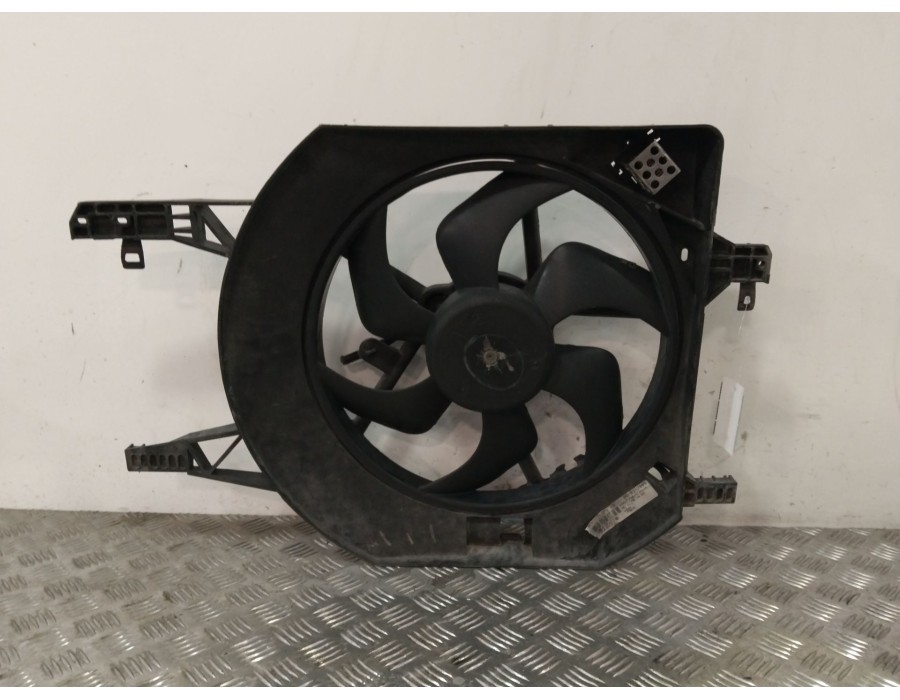 Recambio de electroventilador para renault trafic ii furgoneta (fl) 1.9 dci 100 (fl0c) referencia OEM IAM 91168026  