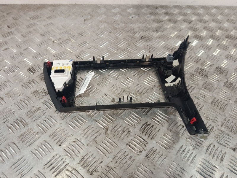 Recambio de embellecedor salpicadero para toyota auris (_e18_) 1.2 (nre185_) referencia OEM IAM 5540502870  