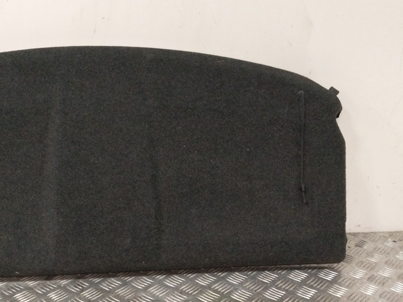 Recambio de bandeja trasera para toyota auris (_e18_) 1.2 (nre185_) referencia OEM IAM 82602101  
