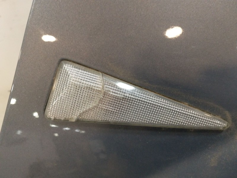 Recambio de aleta delantera derecha para renault megane ii coupe/cabrio referencia OEM IAM   