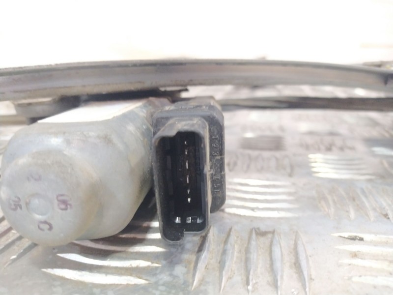 Recambio de elevalunas delantero derecho para renault megane ii coupe/cabrio referencia OEM IAM 8200098915  