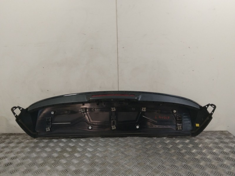 Recambio de aleron trasero para renault captur i (j5_, h5_) 1.5 dci 90 referencia OEM IAM 960304415R  