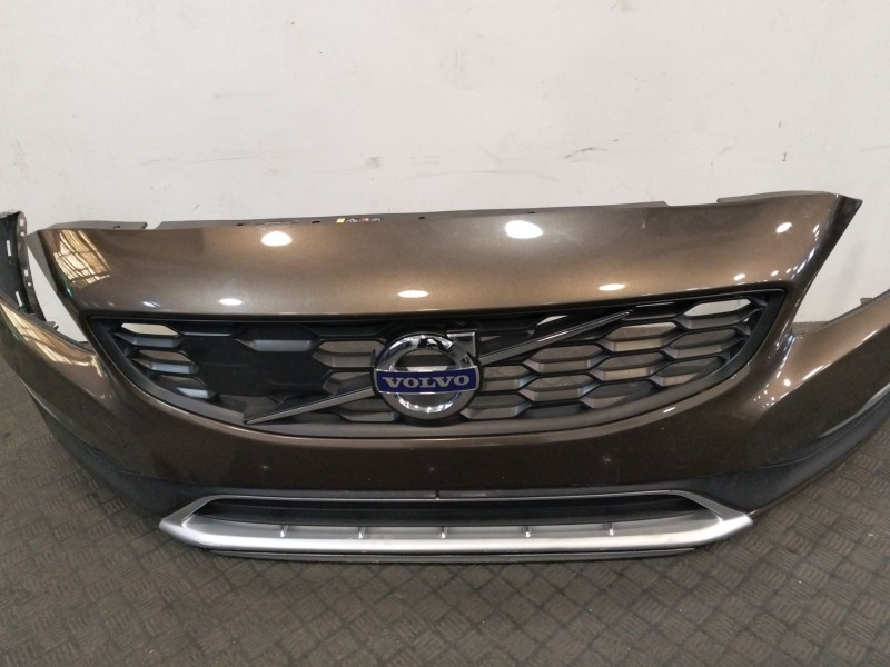 Recambio de paragolpes delantero para volvo v60 i cross country (157) d4 referencia OEM IAM 39826039  