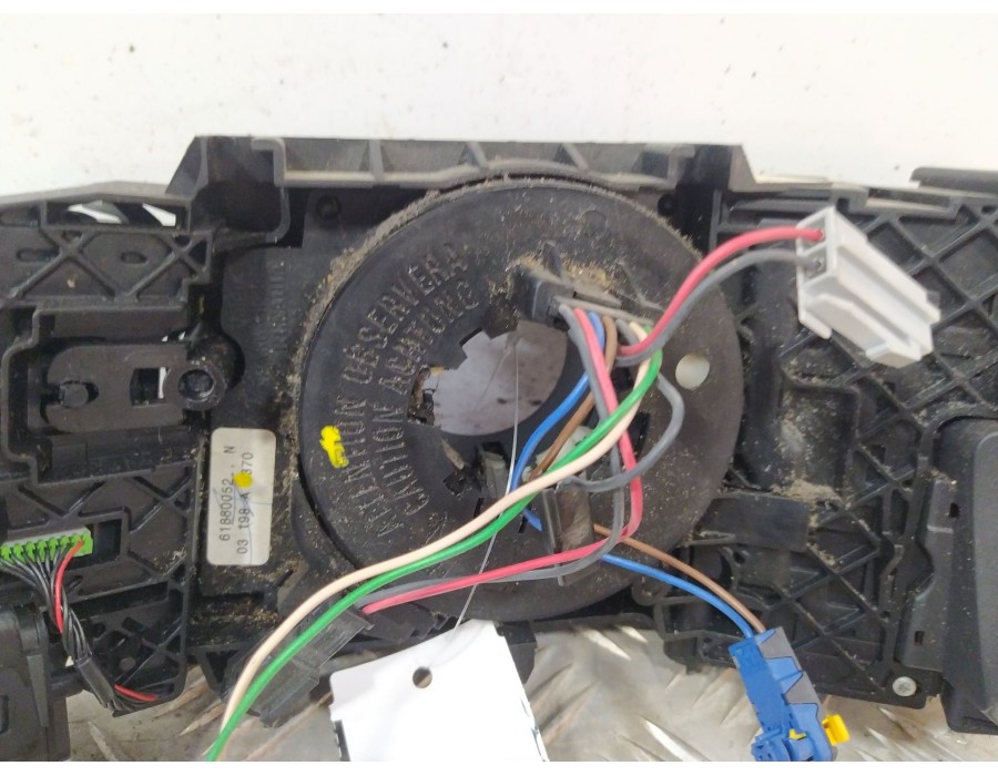 Recambio de mando multifuncion para renault scénic ii (jm0/1_) 1.6 (jm0c, jm0j, jm1b) referencia OEM IAM 61880052  