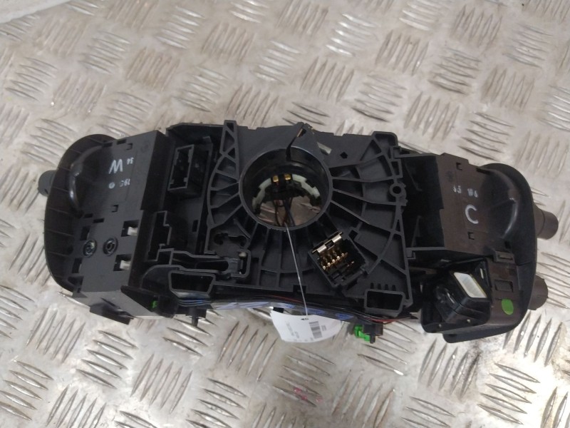 Recambio de mando multifuncion para renault scénic ii (jm0/1_) 1.6 (jm0c, jm0j, jm1b) referencia OEM IAM 61880052  