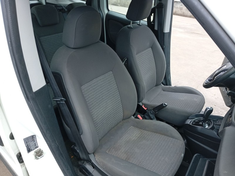 Recambio de asiento delantero derecho para fiat doblo autobús (263_) 1.6 d multijet (263axh1a, 263axl11, 263axh1b) referencia OE