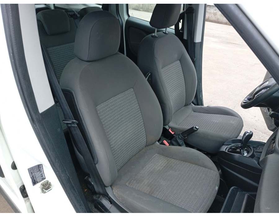 Recambio de asiento delantero derecho para fiat doblo autobús (263_) 1.6 d multijet (263axh1a, 263axl11, 263axh1b) referencia OE