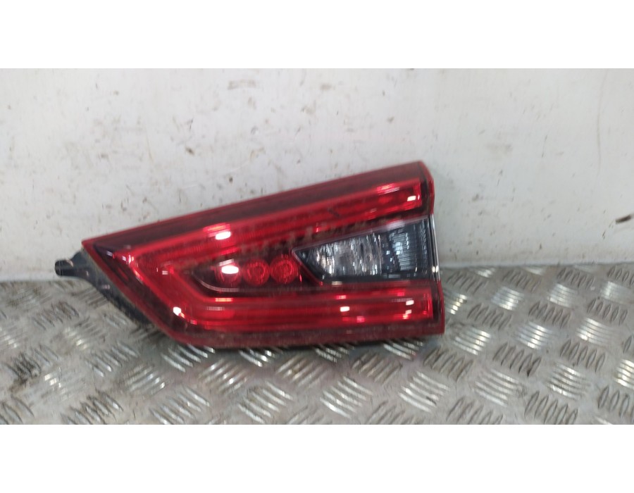 Recambio de piloto trasero derecho interior para nissan qashqai ii (j11, j11_) 1.2 dig-t referencia OEM IAM 26555HV05A  