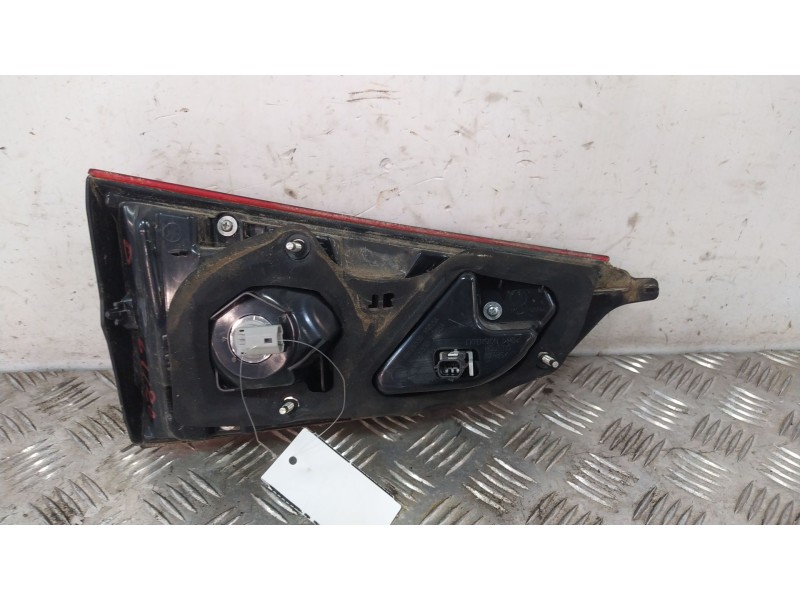 Recambio de piloto trasero derecho interior para nissan qashqai ii (j11, j11_) 1.2 dig-t referencia OEM IAM 26555HV05A  
