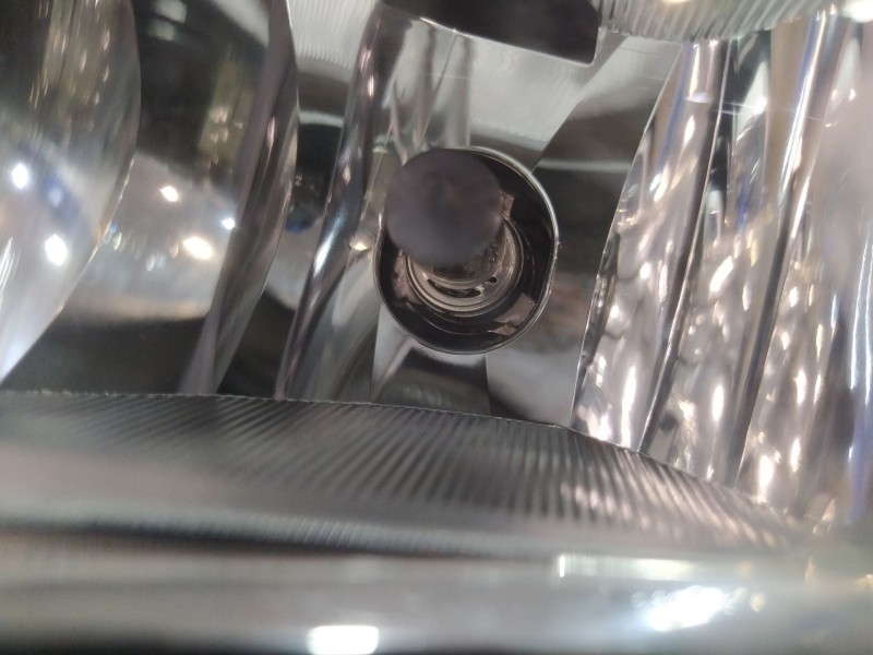 Recambio de faro antiniebla izquierdo para nissan qashqai ii (j11, j11_) 1.7 dci referencia OEM IAM 261558995A  