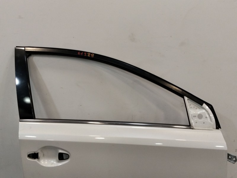 Recambio de puerta delantera izquierda para toyota auris (_e18_) 1.2 (nre185_) referencia OEM IAM 6700102300  