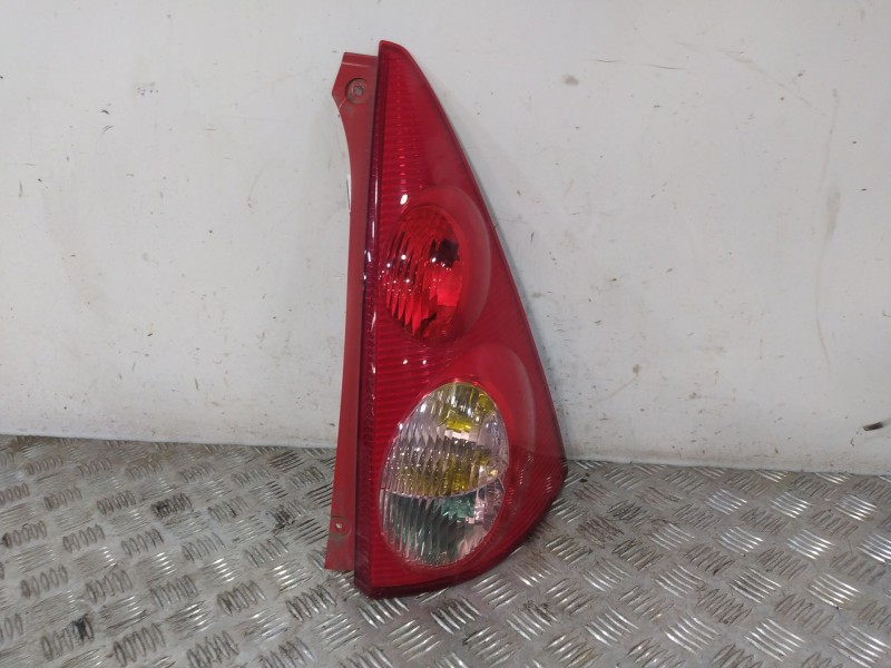 Recambio de piloto trasero derecho para peugeot 107 (pm_, pn_) 1.0 referencia OEM IAM 815500H040  