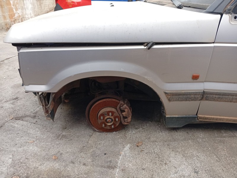 Recambio de aleta delantera izquierda para land rover range rover (lp) 2.5 turbodiesel referencia OEM IAM ASB790030  