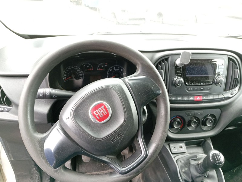 Recambio de airbag delantero izquierdo para fiat doblo cargo (263_) 1.3 d multijet referencia OEM IAM 735636831  