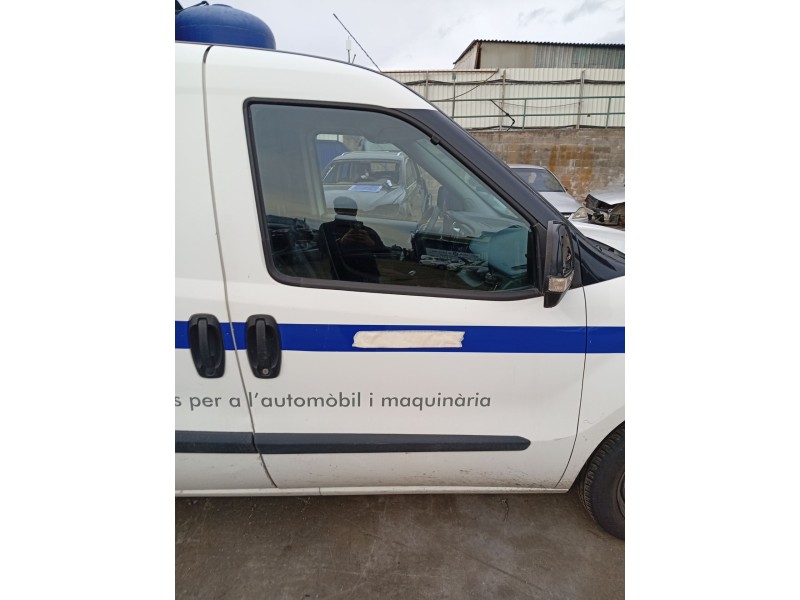 Recambio de puerta delantera derecha para fiat doblo cargo (263_) 1.3 d multijet referencia OEM IAM 51810549  