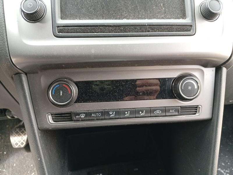 Recambio de mando climatizador para volkswagen polo v (6r1, 6c1) 1.4 tdi referencia OEM IAM 6C0907044A  