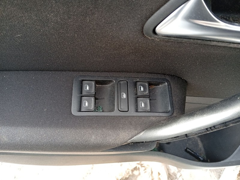 Recambio de mando elevalunas delantero izquierdo para volkswagen polo v (6r1, 6c1) 1.4 tdi referencia OEM IAM 1K4959857B  