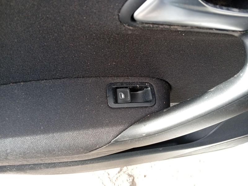 Recambio de mando elevalunas trasero izquierdo para volkswagen polo v (6r1, 6c1) 1.4 tdi referencia OEM IAM 6C0959855  