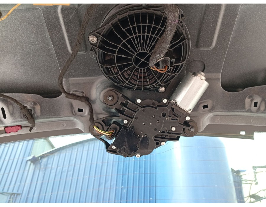 Recambio de motor limpia trasero para volkswagen polo v (6r1, 6c1) 1.4 tdi referencia OEM IAM 5K6955711B  