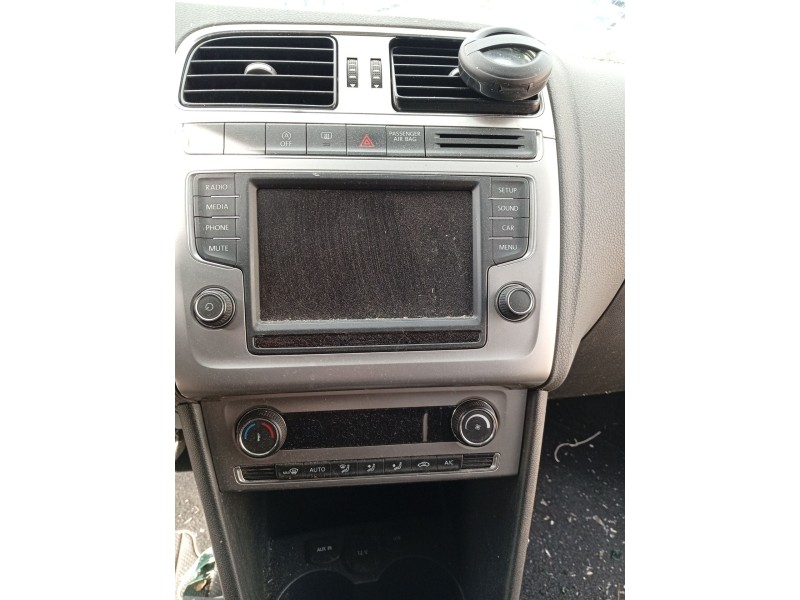 Recambio de sistema audio / radio cd para volkswagen polo v (6r1, 6c1) 1.4 tdi referencia OEM IAM   