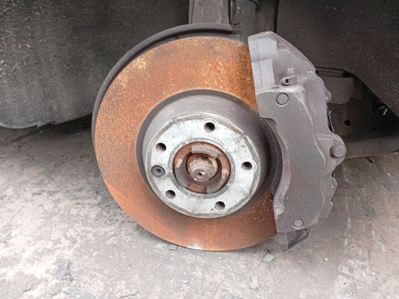 Recambio de pinza freno delantera derecha para audi q7 (4lb) 3.0 tdi quattro referencia OEM IAM 7L6615150  